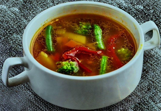Как приготовить вкусный овощной суп.